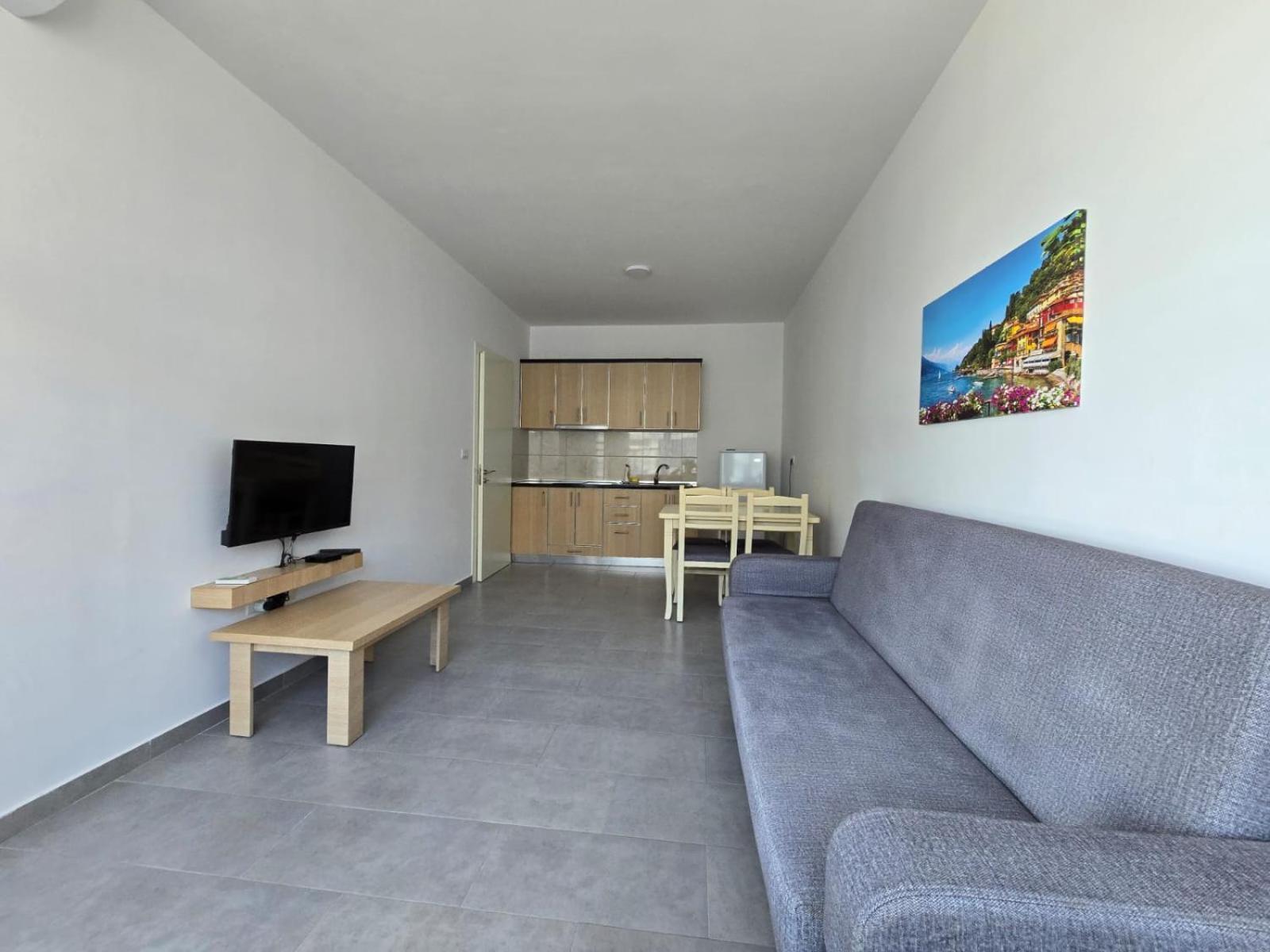 Roxhensi Apartman *